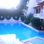فندق Captain's House 2*