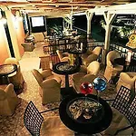 فندق Captain's House