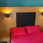 فندق Captain's House