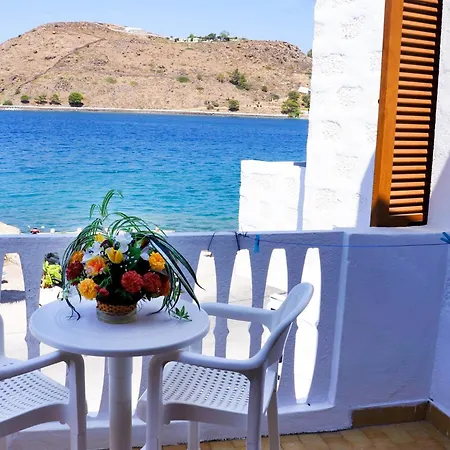 Captain's House Hotel