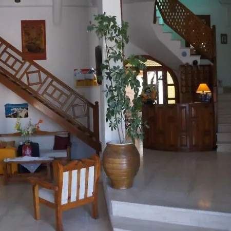 Captain's House Hotel 2*